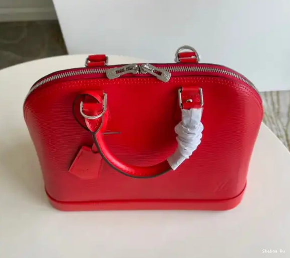 VUITTON LOUIS ALMA PM 0619